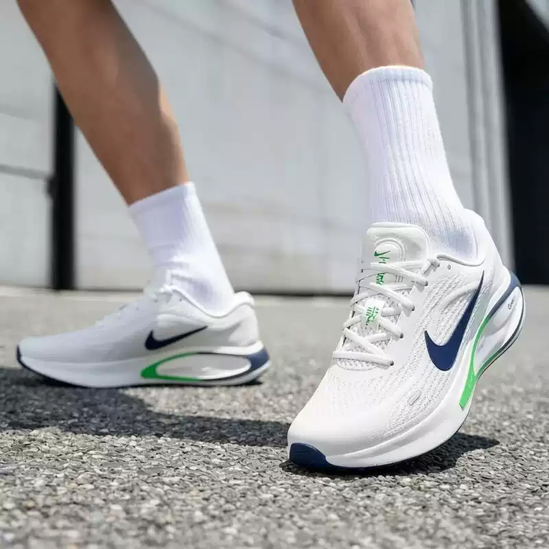 Nike Men's Shoes JOURNEY RUN - - Nike Shoes Air Max 270 recension och pris